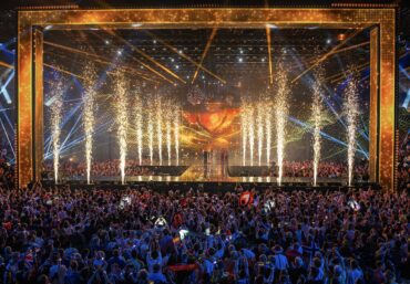 Pyro- und Special Effects verstärken das Finale eines ESC-Acts.